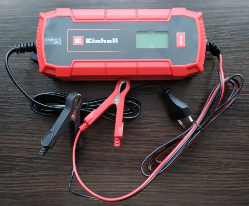 Фото Інтелектуальний зарядний пристрій Einhell CE-BC 6 M (1002235) від користувача KyzjaTV