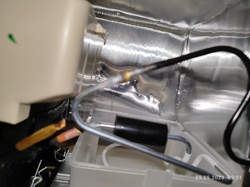 Фото Холодильник з морозильною камерою Whirlpool W9 931D KS від користувача Old