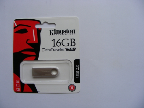 Фото Флешка Kingston 16 GB DataTraveler SE9 DTSE9H/16GB від користувача boyyfriend