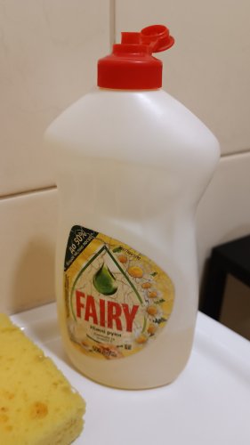 Фото рідина для миття посуду Fairy Средство для ручного мытья посуды  Ромашка и витамин Е 0,45л (4015400956303) від користувача QuickStarts