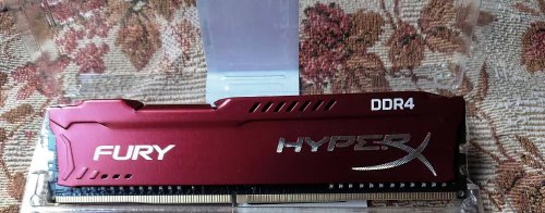 Фото Пам'ять для настільних комп'ютерів HyperX 8 GB DDR4 2400 MHz Fury Red (HX424C15FR2/8) від користувача gorlum22