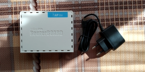 Фото Бездротовий маршрутизатор (роутер) Mikrotik hAP lite classic (RB941-2nD) від користувача XOI