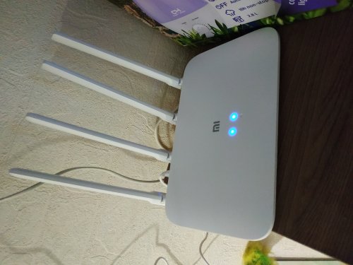 Фото Бездротовий маршрутизатор (роутер) Xiaomi Mi WiFi Router 4A Gigabit Edition Global Version (DVB4224GL) від користувача Esfer