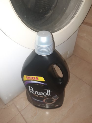 Фото Рідкий засіб для прання Perwoll Засіб для делікатного прання Renew для чорних та темних речей 3.74 л (9000101576405) від користувача 4521