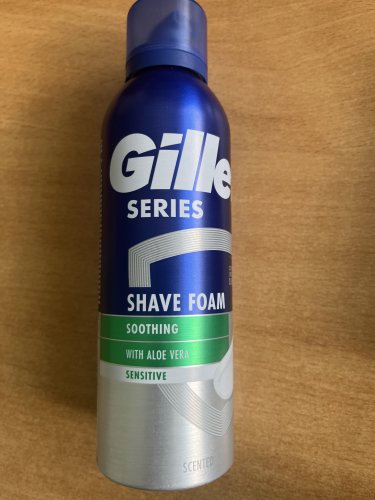 Фото  Gillette Піна для гоління  Series Для чутливої шкіри з алое вера 200 мл (8001090870926) від користувача Orestiv.