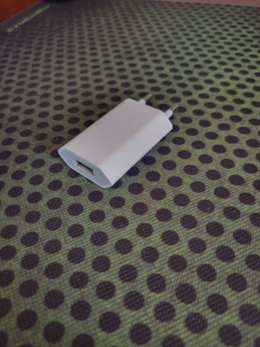 Фото Мережевий зарядний пристрій Apple 5W USB Power Adapter A2118 (MGN13) від користувача Григорій Піртахія