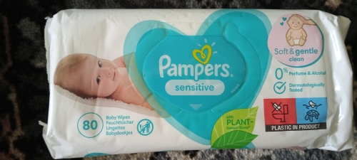 Вологі серветки Pampers sensitive 