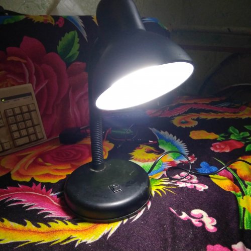 Фото Офісна настільна лампа Brille MTL-02 Black (182022) від користувача Миха