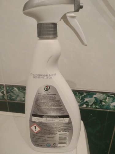 Фото Спрей для прибирання Cif Спрей для чищення ванн  Professional 2в1 750 мл (7615400116935) від користувача lordep