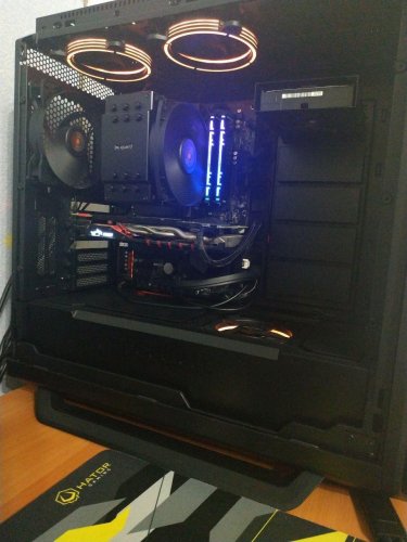 Фото Материнська плата GIGABYTE X570 AORUS ELITE від користувача Brumgat