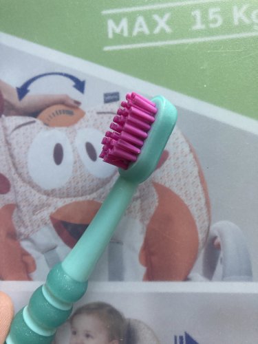 Фото Дитяча зубна щітка Curaprox Зубная щетка  CURAKID CS Baby для детей (0-4 лет) прорезиненная ручка с присоской від користувача Sanya20