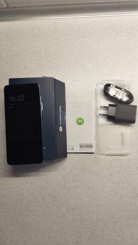 Фото Смартфон Motorola Moto G22 4/128GB Cosmic Black (PATW0032) від користувача XOI