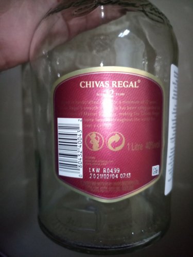 Фото Віскі Chivas Regal Виски 0.7 л 12 лет выдержки 40% в подарочной упаковке (080432402931) від користувача Лабіринт Знання
