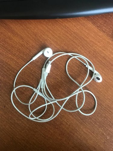 Фото Навушники з мікрофоном Apple EarPods with Lightning Connector (MMTN2) від користувача Сергій