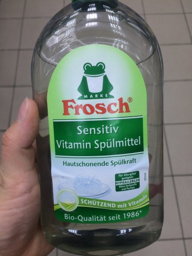 Фото Рідина для миття посуду Frosch Бальзам-концентрат для посуды Sensitiv Vitamin 500 мл (9001531181597) від користувача Іринка Марчак
