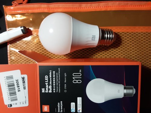 Фото Світлодіодна лампа LED Xiaomi Mi LED Smart Bulb Warm White (GPX4026GL) від користувача lala