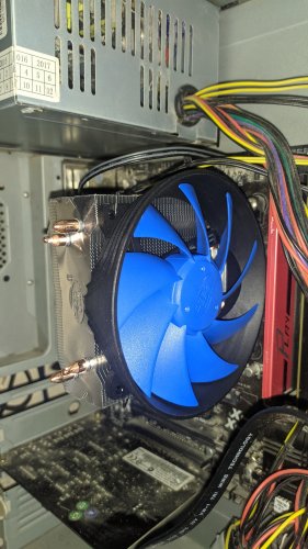 Фото Повітряне охолодження Deepcool GAMMAXX 200T від користувача Taras Kasiukhnych