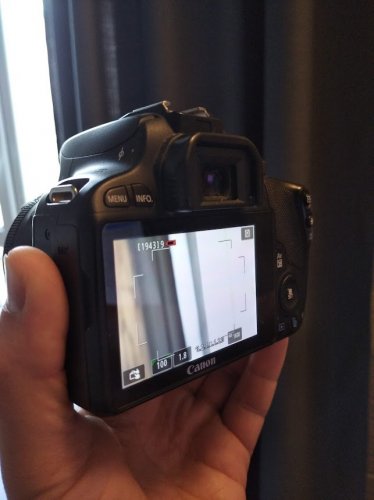 Фото Дзеркальний фотоапарат Canon EOS 100D kit (18-55mm) EF-S IS STM від користувача Andrewsh