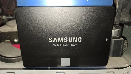 Фото SSD накопичувач Samsung 860 EVO 2.5 250 GB (MZ-76E250BW) від користувача Turbo-Yurik
