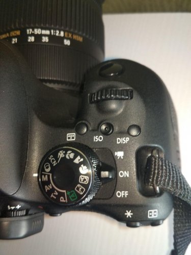 Фото Дзеркальний фотоапарат Canon EOS 800D kit (18-135mm) IS STM від користувача Baratheon