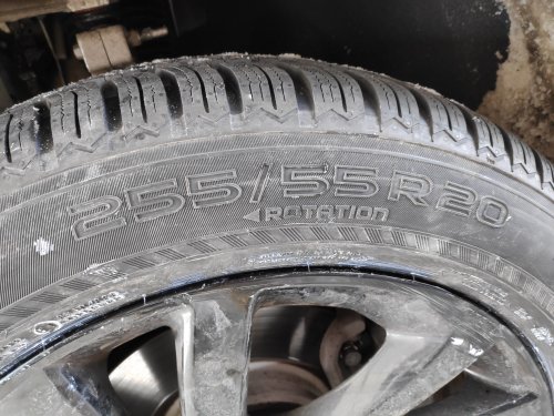 Фото Зимові шини Nokian Tyres WR SUV 4 (255/55R20 110V) від користувача airalchemist