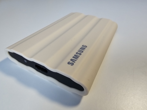 Фото SSD накопичувач Samsung T7 Shield 1 TB Beige (MU-PE1T0K) від користувача Oleh