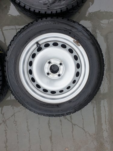 Фото Зимові шини Nokian Tyres Hakkapeliitta R3 (185/65R15 88R) від користувача Sergey
