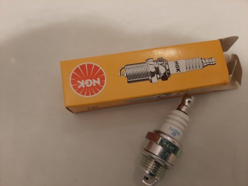 Фото Свічка запалювання NGK BPMR7A від користувача Seem