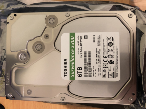 Фото Жорсткий диск Toshiba S300 Pro 6 TB (HDWT360UZSVA) від користувача barmaleikin