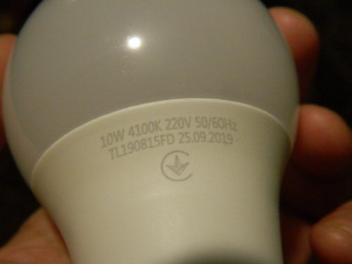 Фото Світлодіодна лампа LED TITANUM LED A60 10W E27 4100K 220V (TLA6010274) від користувача Олександра Волос