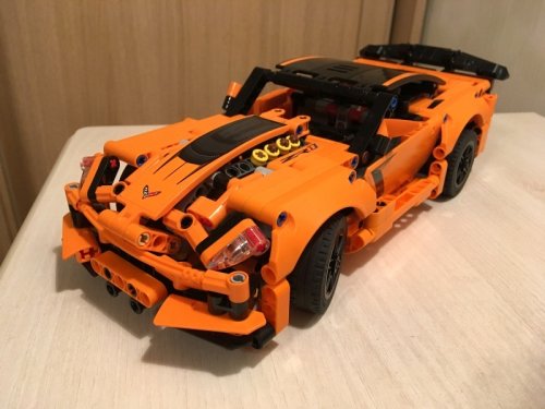 Фото Авто-конструктор LEGO Technic Chevrolet Corvette ZR1 (42093) від користувача Сергей Даценко