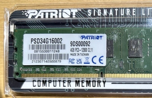 Фото Пам'ять для настільних комп'ютерів PATRIOT 4 GB DDR3 1600 MHz (PSD34G16002) від користувача ОiB