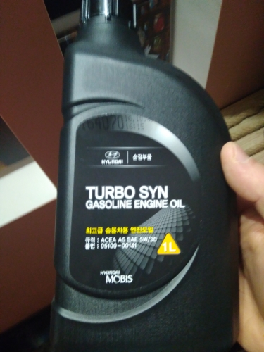 Фото Моторне масло MOBIS TURBO SYN SM 5W-30 4л від користувача Artem