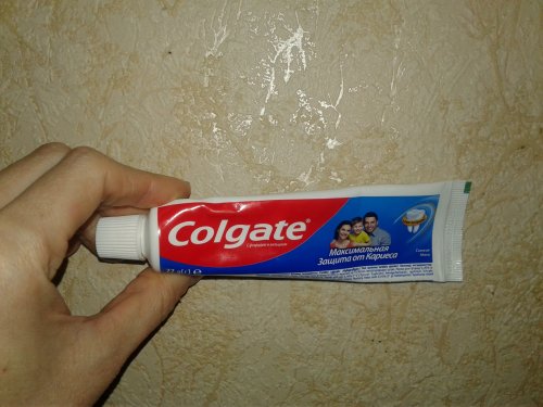 Фото зубна паста Colgate Максимальная защита от кариеса Свежая мята зубная паста, 50 мл (7891024149003) від користувача ЄвгеніКо