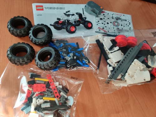 Фото Авто-конструктор LEGO Technic Monster Jam Monster Mutt Dalmatian (42150) від користувача Burning Money