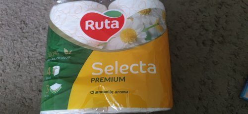 Фото туалетний папір Ruta Туалетний папір Selecta з ароматом ромашки 150 відривів 3 шари 4 рулони Біла (4820023744493) від користувача Mexanik
