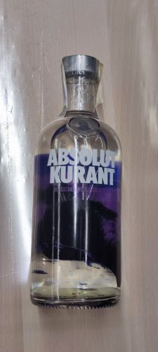 Фото Горілка Absolut Водка Kurаnt 0.7 л 40% (7312040020706) від користувача Serhii