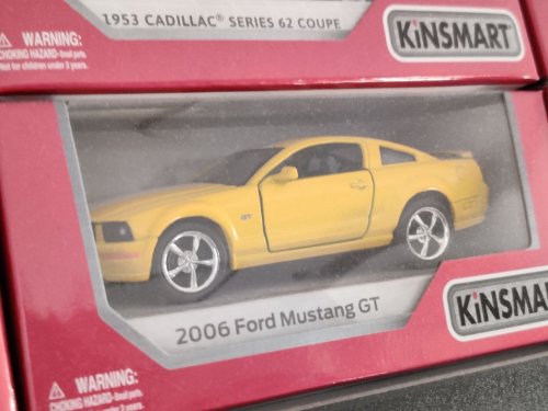 Фото Масштабна модель Kinsmart Ford Mustang GT (KT5091W) від користувача Burning Money