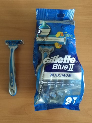 Фото бритва / станок для гоління Gillette Бритва  одноразовая Blue 2 Max 8 шт (7702018956692) від користувача 