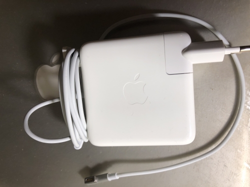 Фото Блок живлення для ноутбука Apple MagSafe Power Adapter 85W (MC556) від користувача B.k.m.z