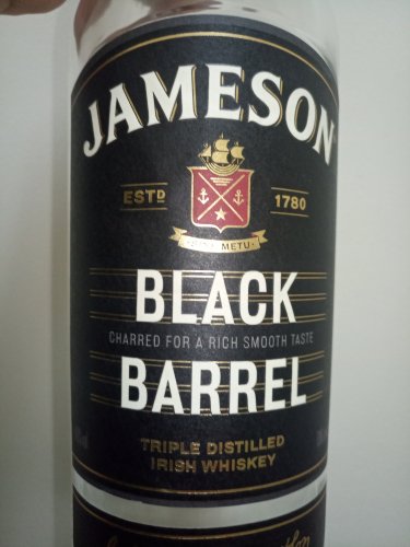 Фото Віскі Jameson Виски Black Barrel 0.7 л 40% в коробке (5011007024000) від користувача Лабіринт Знання