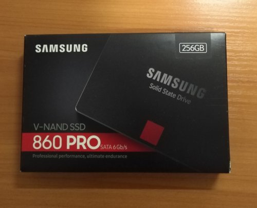 Фото SSD накопичувач Samsung 860 PRO 256 GB (MZ-76P256BW) від користувача 