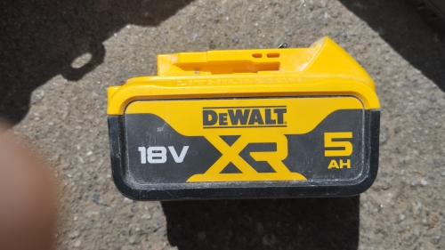 Фото Акумулятор для електроінструменту DeWALT DCB184 від користувача XOI