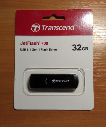 Фото Флешка Transcend 32 GB JetFlash 700 TS32GJF700 від користувача 