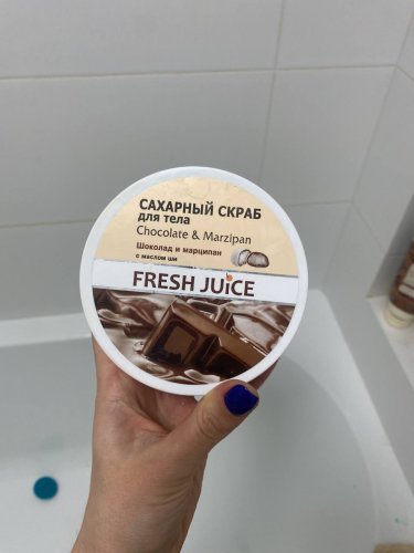 Фото скраб для тіла Fresh Juice Сахарный скраб для тела  Chocolate & Мarzipan 225 мл (4823015925788) від користувача Ольга Гавриш