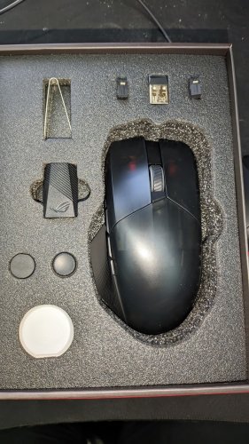 Фото Миша ASUS ROG Chakram X Origin RGB Black (90MP02N1-BMUA00) від користувача General Sergal