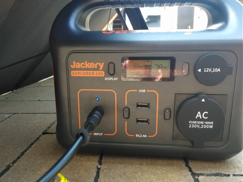 Фото Комплект зарядної станції Jackery Explorer 240 + SolarSaga 100W від користувача Andrii