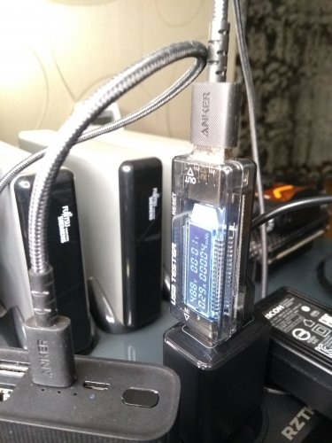 Фото Мережевий зарядний пристрій Promate BiPlug 12W 2 USB Black (biplug.black) від користувача Alexey Sinelnik