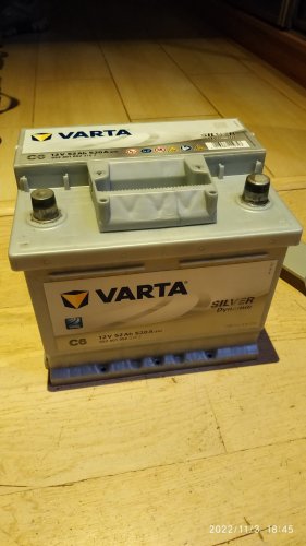 Фото Автомобільний акумулятор Varta 6СТ-52 SILVER dynamic C6 (552401052) від користувача Yura Lazarenko