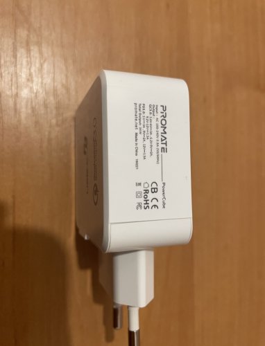 Фото Мережевий зарядний пристрій Promate PowerCube 36W Type-C PD + USB QC 3.0 White (powercube.white) від користувача Mexanik